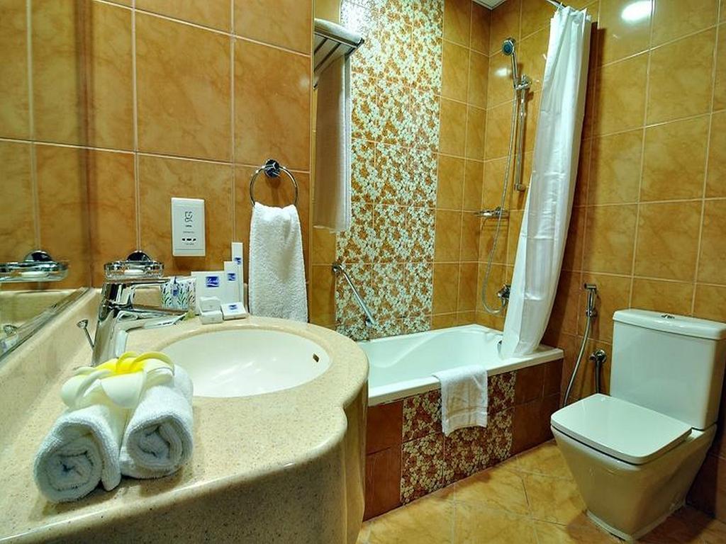 Pride Hotel Apartments Dubai Exterior photo