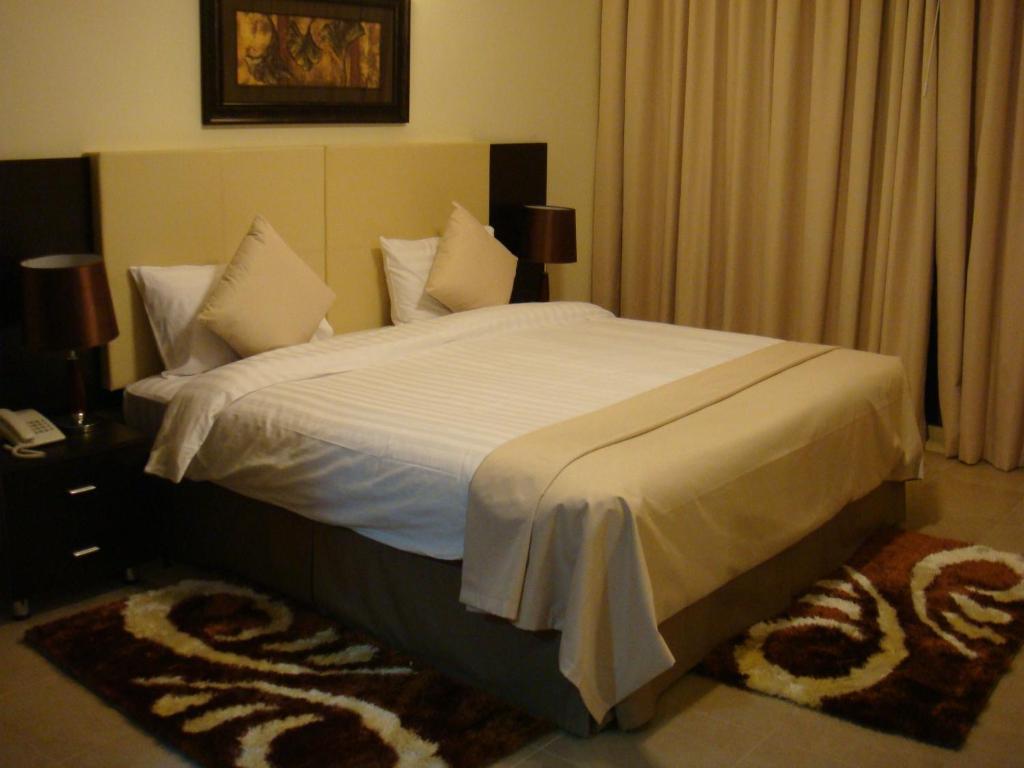 Pride Hotel Apartments Dubai Exterior photo