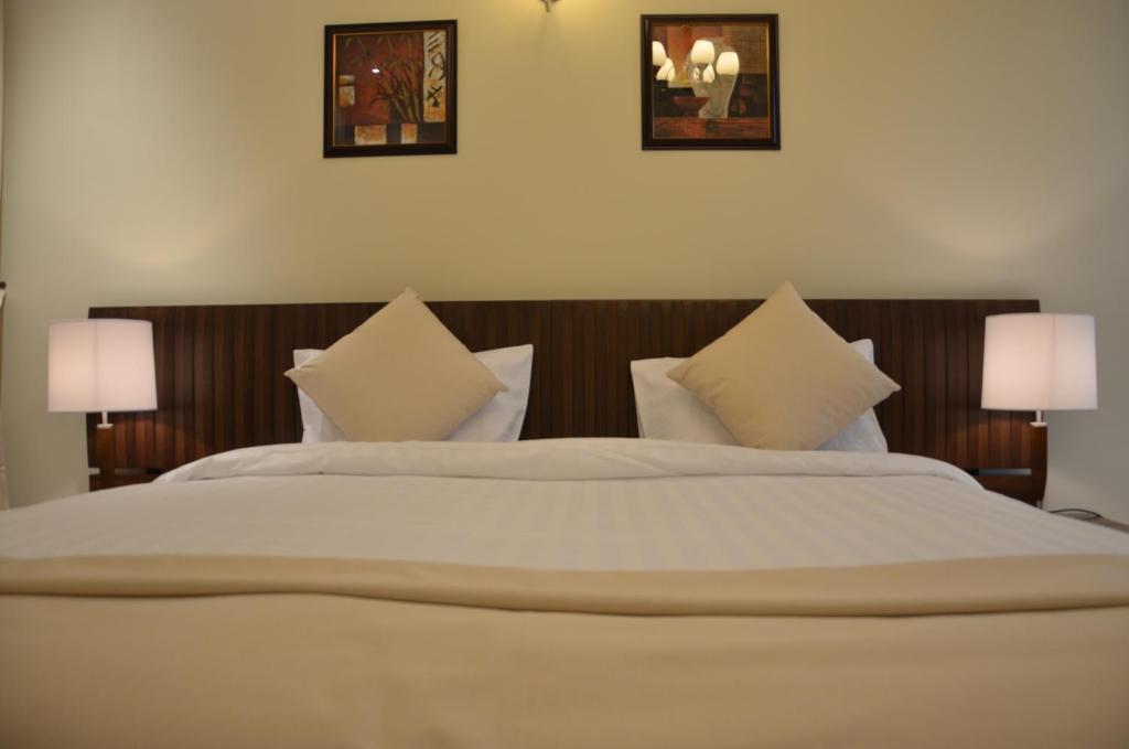 Pride Hotel Apartments Dubai Exterior photo